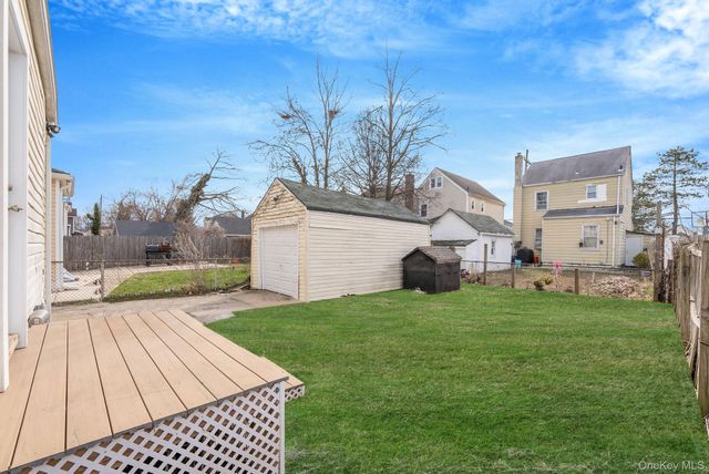 200 Princeton Street, Hempstead, NY 11550