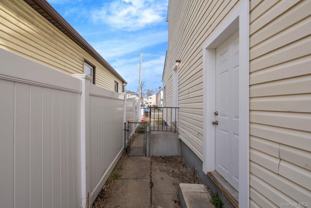 200 Princeton Street, Hempstead, NY 11550