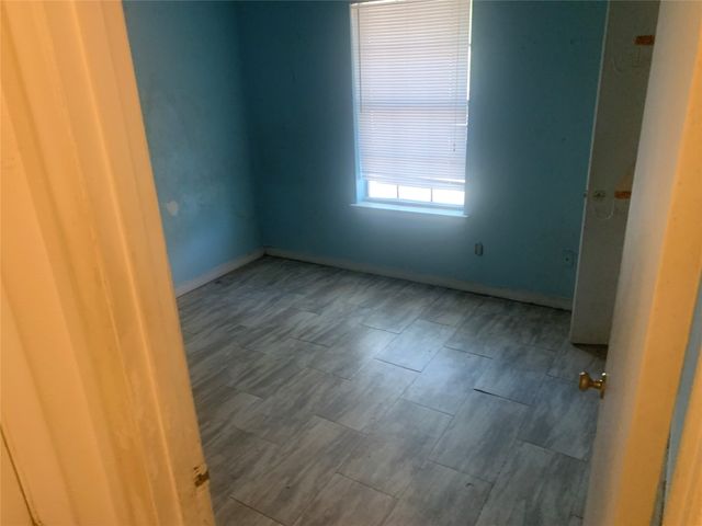 1626 Spring Lake Drive, Mesquite, TX 75149