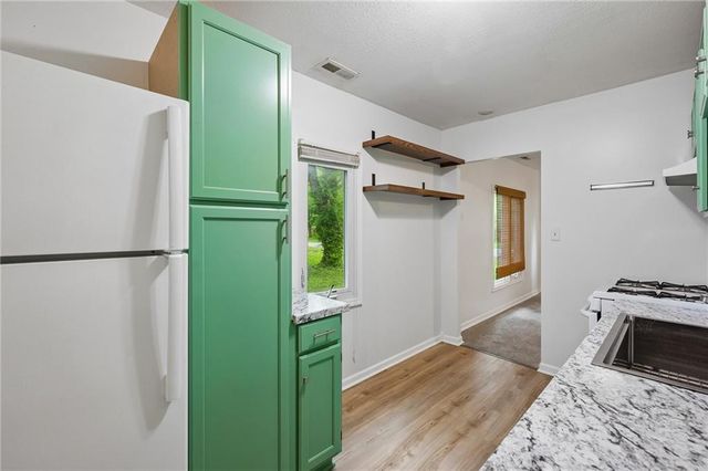 8400 Greenwood Street, Raytown, MO 64138