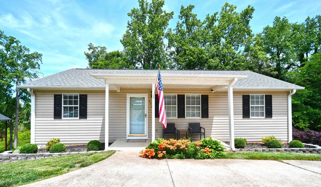 344 Endless Drive, Greer, SC 29651
