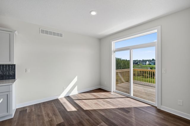 2824 Prairieside Place, Norwalk, IA 50211