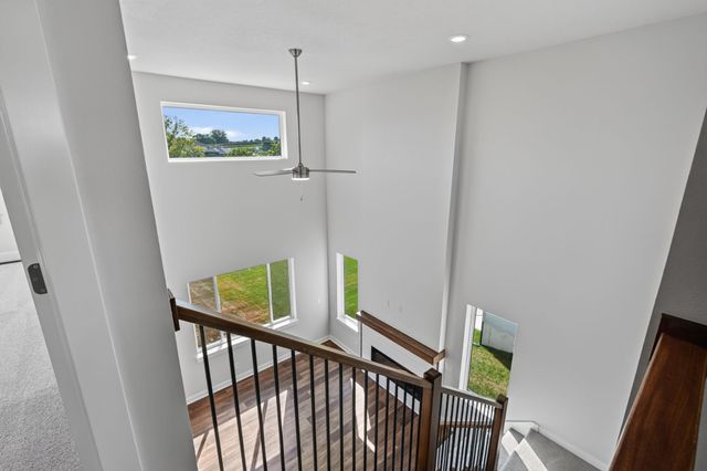 2824 Prairieside Place, Norwalk, IA 50211