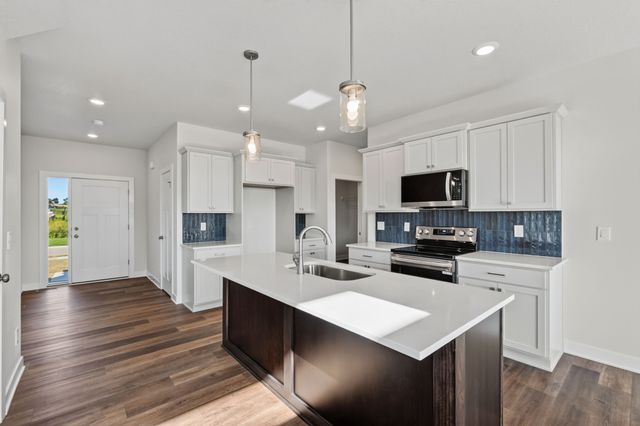 2824 Prairieside Place, Norwalk, IA 50211