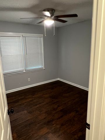 420 Lockridge Lane, Lawrenceville, GA 30046