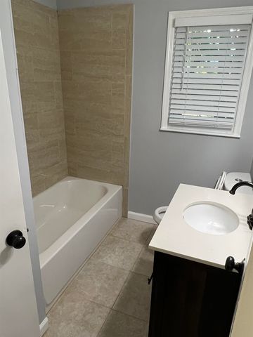 420 Lockridge Lane, Lawrenceville, GA 30046