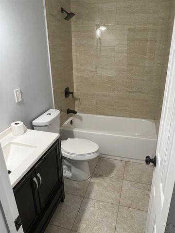 420 Lockridge Lane, Lawrenceville, GA 30046