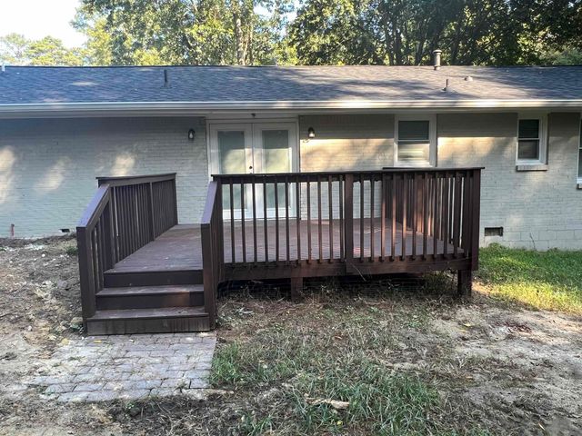 420 Lockridge Lane, Lawrenceville, GA 30046