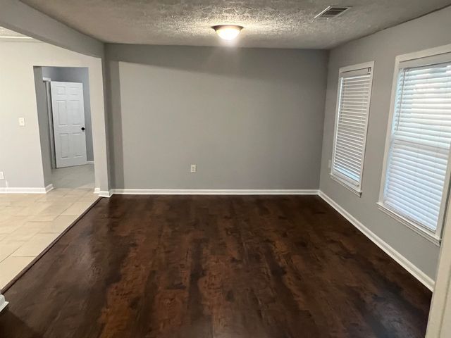 420 Lockridge Lane, Lawrenceville, GA 30046