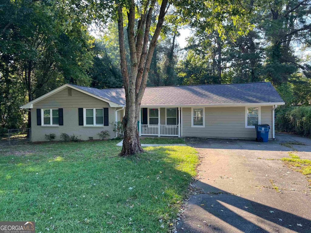 420 Lockridge Lane, Lawrenceville, GA 30046