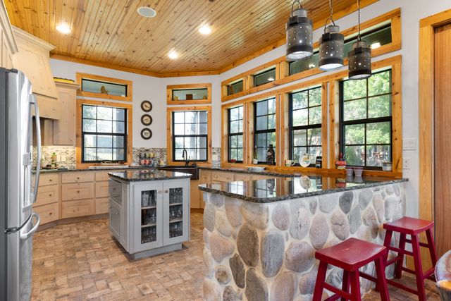 2501 Forest Hill Drive, Tool, TX 75143