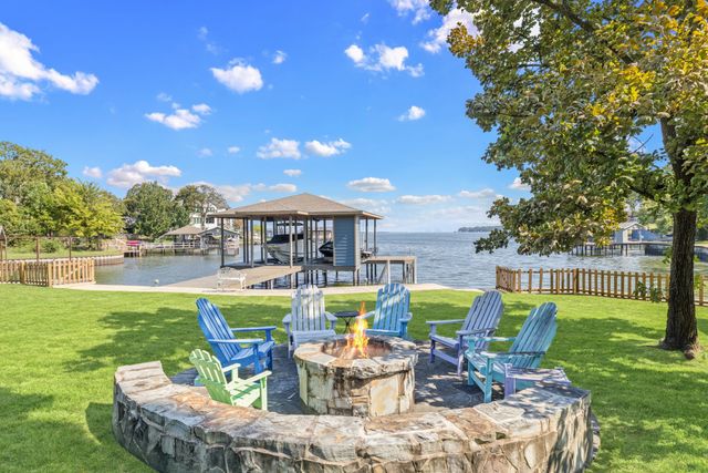 2501 Forest Hill Drive, Tool, TX 75143