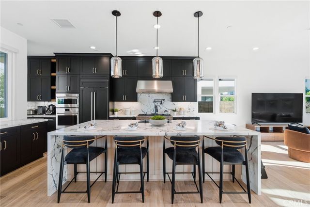 124 Chant, Irvine, CA 92618