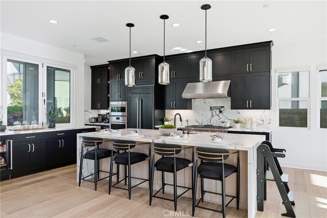124 Chant, Irvine, CA 92618