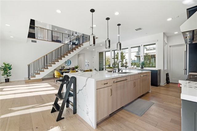 124 Chant, Irvine, CA 92618