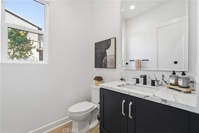 124 Chant, Irvine, CA 92618