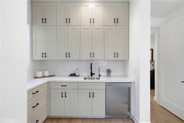 124 Chant, Irvine, CA 92618