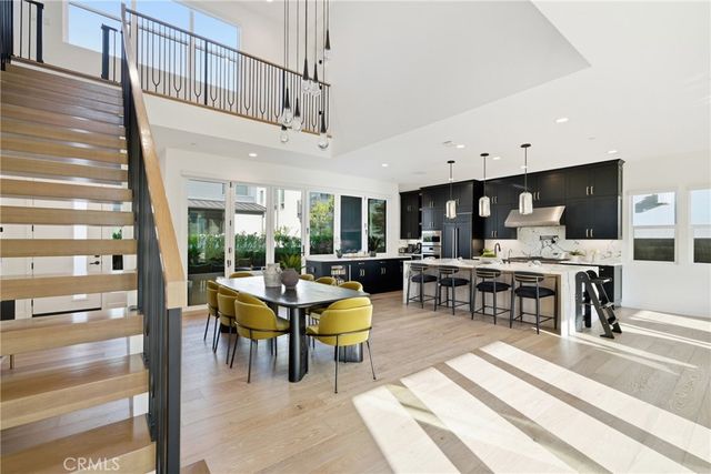124 Chant, Irvine, CA 92618