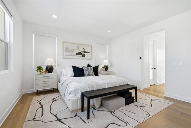 124 Chant, Irvine, CA 92618