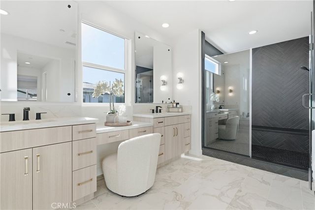 124 Chant, Irvine, CA 92618