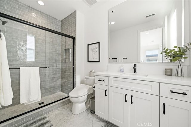 124 Chant, Irvine, CA 92618