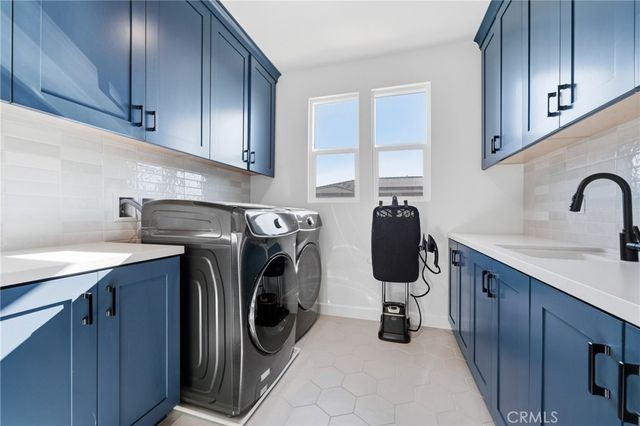 124 Chant, Irvine, CA 92618