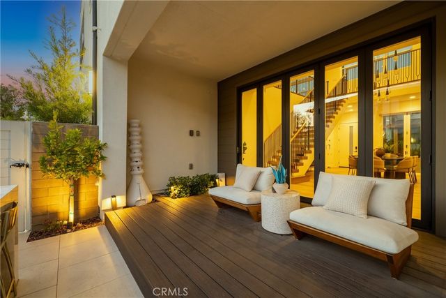 124 Chant, Irvine, CA 92618