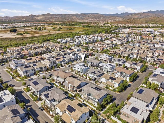 124 Chant, Irvine, CA 92618
