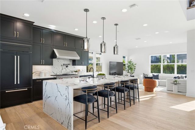 124 Chant, Irvine, CA 92618