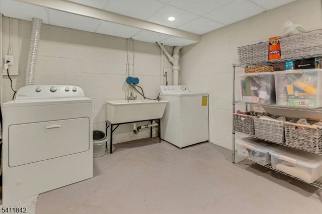 6 Mountainside Dr, Morris Twp., NJ 07960