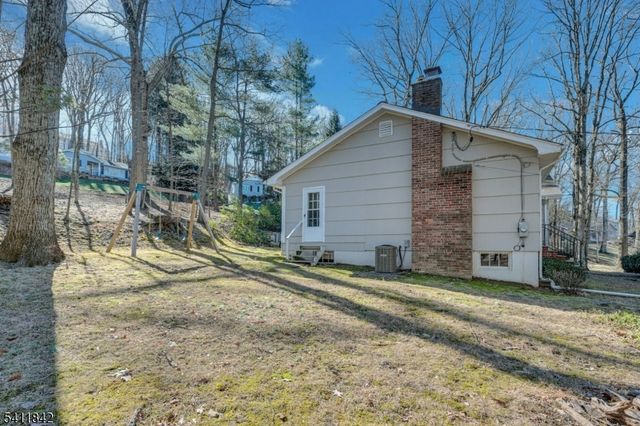 6 Mountainside Dr, Morris Twp., NJ 07960