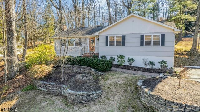 6 Mountainside Dr, Morris Twp., NJ 07960