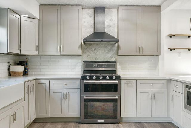 2382 Clover Blossom Court, Grove City, OH 43123