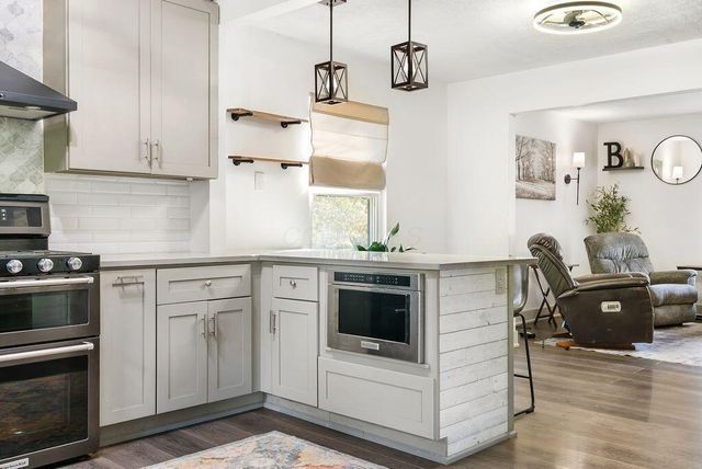 2382 Clover Blossom Court, Grove City, OH 43123