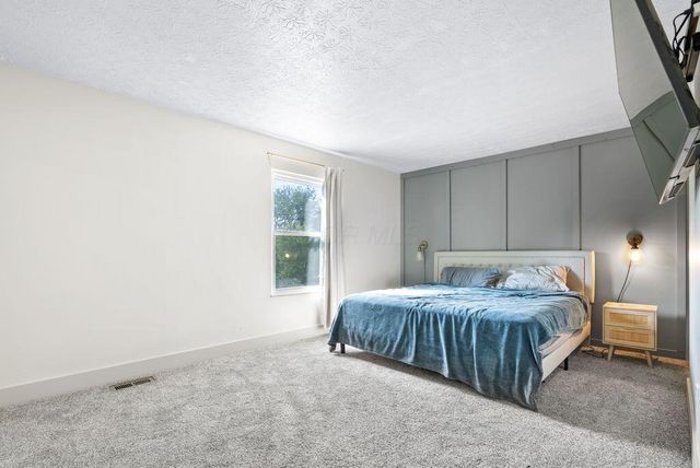 2382 Clover Blossom Court, Grove City, OH 43123