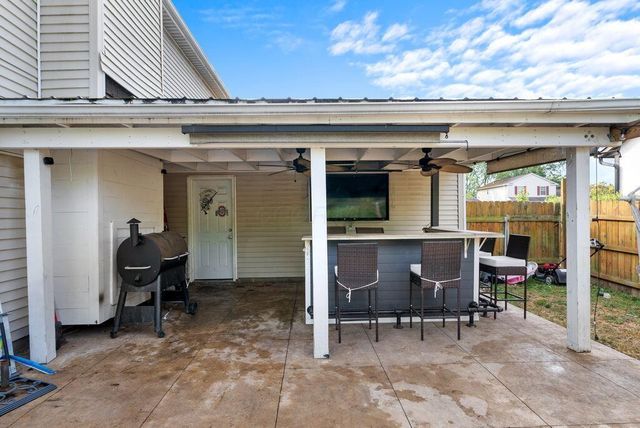 2382 Clover Blossom Court, Grove City, OH 43123