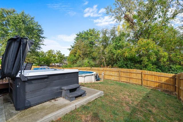 2382 Clover Blossom Court, Grove City, OH 43123