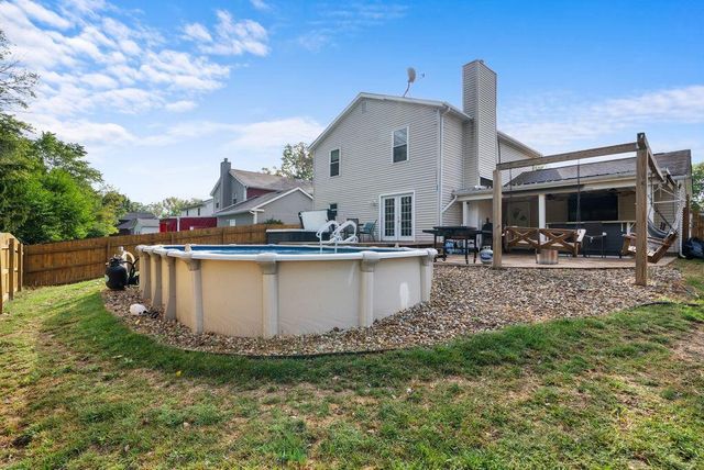 2382 Clover Blossom Court, Grove City, OH 43123