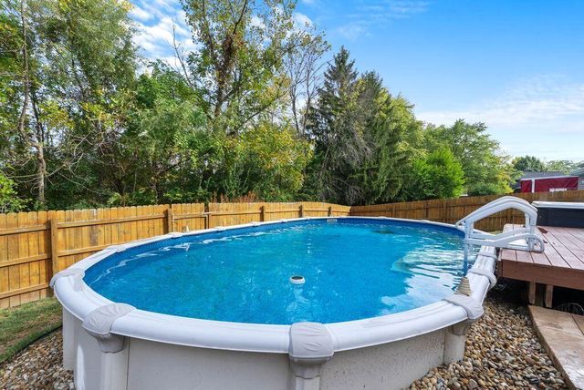 2382 Clover Blossom Court, Grove City, OH 43123