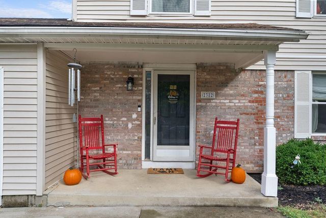 2382 Clover Blossom Court, Grove City, OH 43123