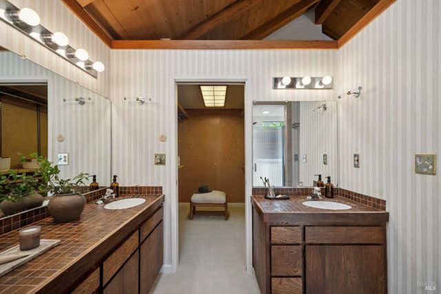 2490 Spanish Trail Rd, Tiburon, CA 94920