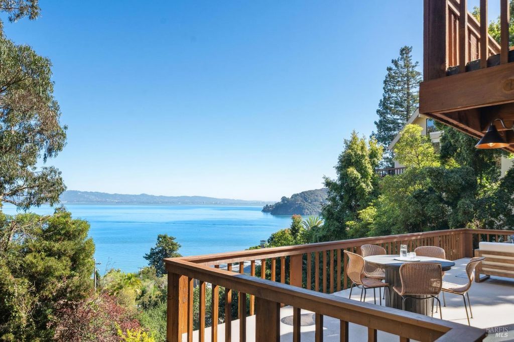 2490 Spanish Trail Rd, Tiburon, CA 94920