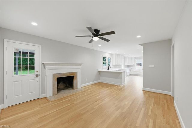 4328 Thoroughgood DR, Virginia Beach, VA 23455