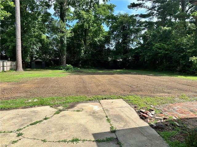 4328 Thoroughgood DR, Virginia Beach, VA 23455