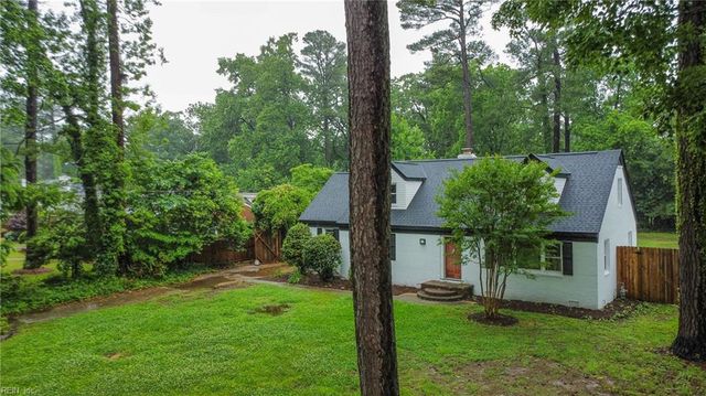 4328 Thoroughgood DR, Virginia Beach, VA 23455