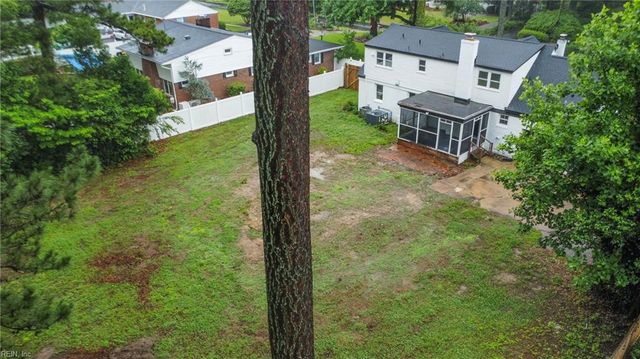 4328 Thoroughgood DR, Virginia Beach, VA 23455