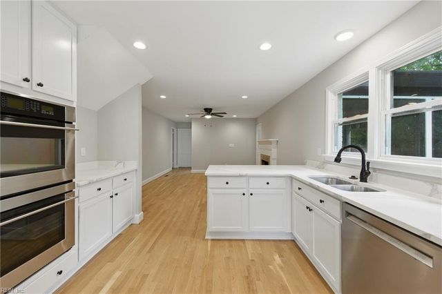 4328 Thoroughgood DR, Virginia Beach, VA 23455