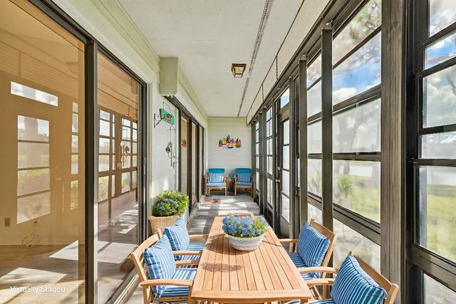 6184 SE Georgetown Place, Hobe Sound, FL 33455