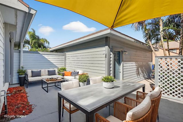 6184 SE Georgetown Place, Hobe Sound, FL 33455