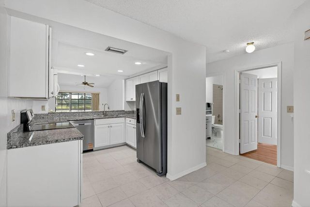 6184 SE Georgetown Place, Hobe Sound, FL 33455